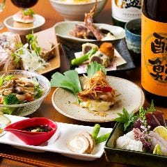 ゆったり2.5時間の飲み放題が付いた6,000円コースは接待会食に◎
