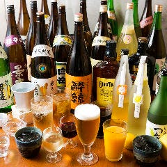 バリエーション豊富なお酒で乾杯！サワーやハイボールも充実