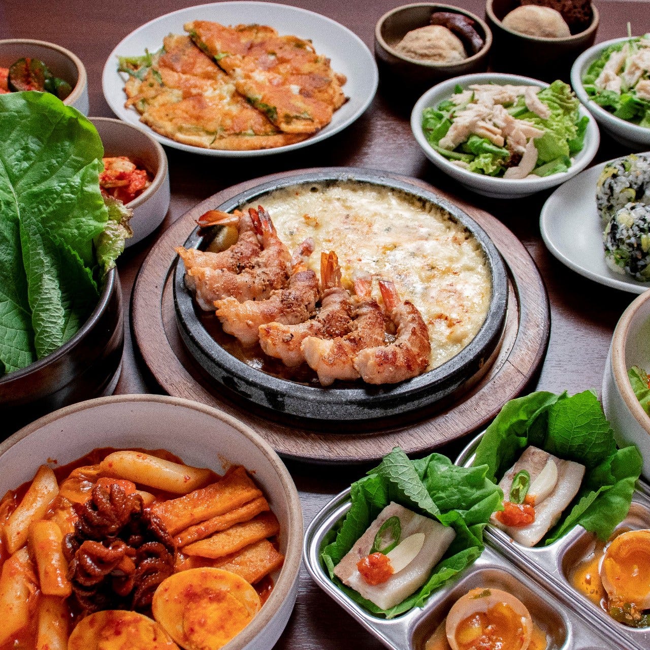 定番韓国料理を一度に楽しめるコースメニュー登場♪