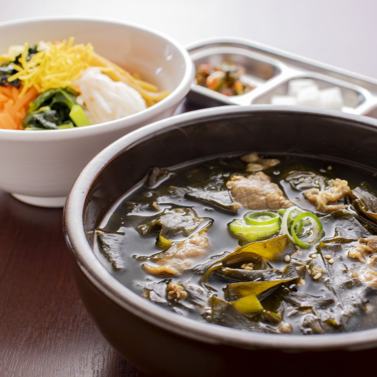 韓流カフェ 韓国料理 サムギョプサル 茶母 鶴橋別館 メニュー：鍋