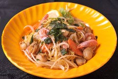 無国籍料理とお酒TONAKAI