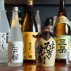 芋・麦をはじめとする本格焼酎の人気銘柄を多数揃えています