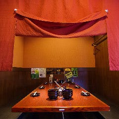 プライベートを重視したお集まりに最適な半個室を完備しています