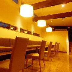 ダイニングカフェ Bloom