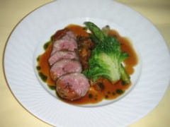 子羊モモ肉のロースト　バジル風味