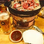 ビールとジンギスカン
最強(^^)/