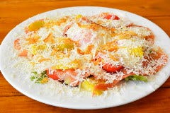 ハモンセラーノとパルミジャーノ半熟卵のサラダ　￥10８０