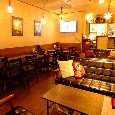 CARTA高田馬場店の内装