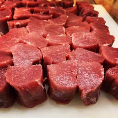 産直の六白黒豚、繊維が細く歯切れも良く、特有の甘味。