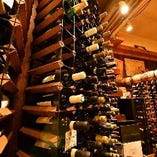 ソムリエ厳選旨安ワインが250種類！