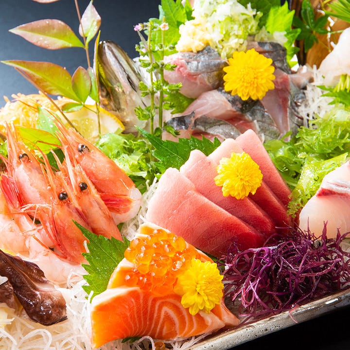 マグロ仲卸として長年の実績を誇る日本海がご提供する鮮魚は絶品