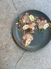 函館魚介を国にとらわれない様々なカタチで