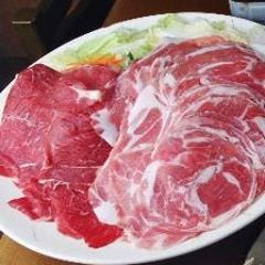 牛、豚、ラム しゃぶしゃぶもございます!