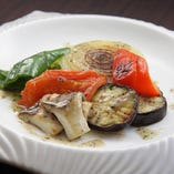 グリル野菜のアンチョビバターソース
