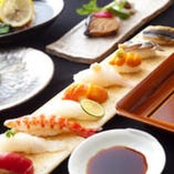 【蜻蛉-かげろう-】
こだわりの食材がつまった寿司９貫懐石