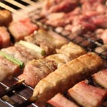 北海道の大地で育くまれた道産肉★串焼き各種ございます！
