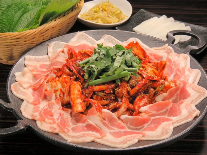 炭火焼肉 韓国料理 Kollabo コラボ 新大久保店 大久保 焼肉 ぐるなび