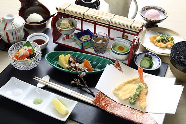 レディースランチ なでしこ の詳細 天婦羅 しゃぶしゃぶ 会席 中津川 町田 日本料理 ぐるなび