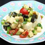 彩りピータン豆腐サラダ