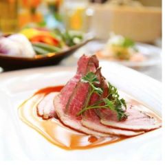 メインはやっぱり総料理長自慢の特製ローストビーフ♪