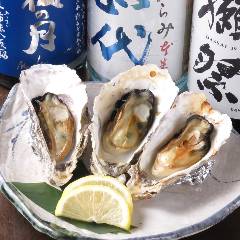 宮島産　殻付焼き牡蠣