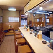 井泉 本店 店内の画像