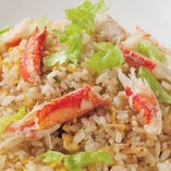 蟹肉とレタス炒飯