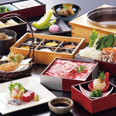 黒豚料理 寿庵 東開店_お造り黒豚豚骨煮、一口串かつ付『塩しゃぶしゃぶ 寿庵コース』六種の特製ハーブ塩と味わう黒豚肉