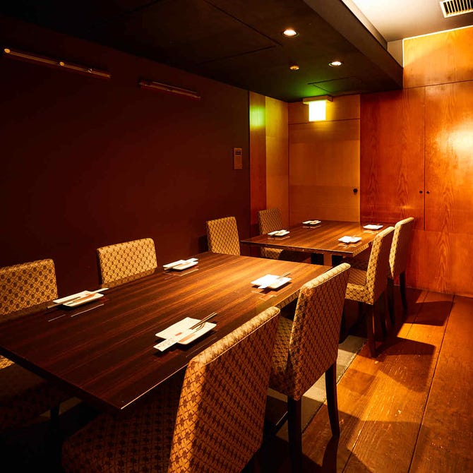 美徳 風景 本を読む 居酒屋 ダイニング 大門 チャンバー マンハッタン オーバーヘッド