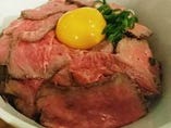熊本県産 阿蘇王の赤牛 ローストビーフ丼