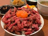 ローストビーフのとろろユッケ丼