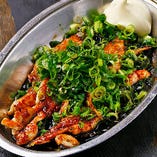 ＜鉄板焼き料理＞
肉、野菜、魚介を使った鉄板料理も豊富です