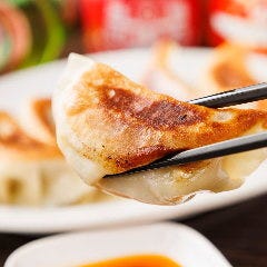しっかりとした皮のもちもち食感が人気の秘訣◎注文必須メニュー