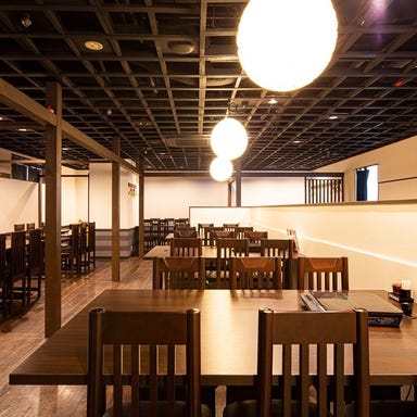 カニ&海鮮 しゃぶ仁 すすきの店_50名様~最大140名様の大型個室を完備しております。