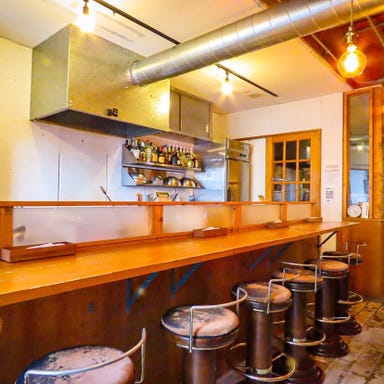 お野菜ダイニングバー Sora Little Setouchi_【カウンター席】ひとりでも気軽に利用可能!スタッフがおすすめ教えちゃいます!