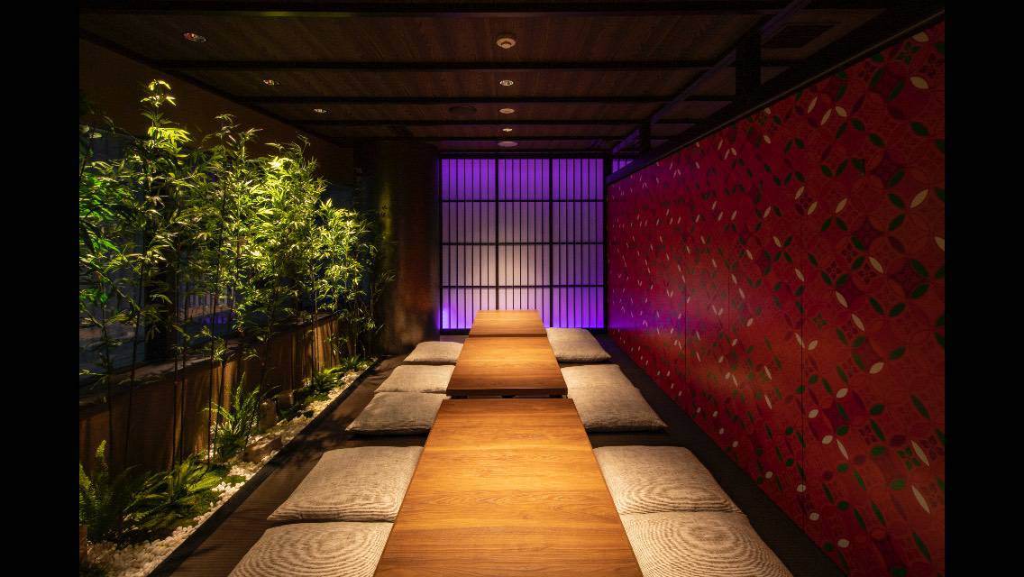 おもてなしとりよし 町田店の店内の様子