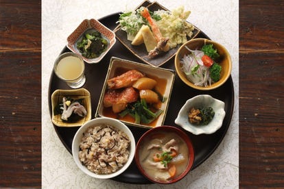 ランチならここ なごやお笑い寄席 大須演芸場周辺の昼食 ご飯でおすすめしたい人気レストラン ぐるなび