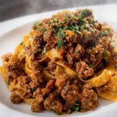 ボローニャ伝統濃厚ミートソースのタリアテッレ