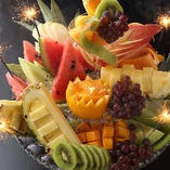 [お祝い特別料理]
<要予約>誕生日にはフルーツの盛合せもご用意
