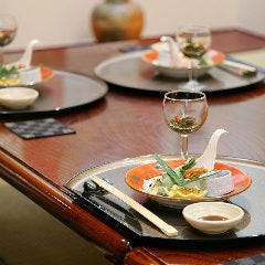 平塚完全個室 彩（あや）