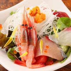 【店主一押】海鮮とれ市サラダ