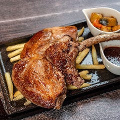 絶賛売出し中!!　なにわポーク「骨付きロースグリル」♪