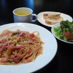 週替わりのパスタランチ サラダ・スープ・パン・ドリンク付
