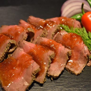 カフェダイニングアンドステーキ ガッテンダー 高畑店_自家製ローストビーフ