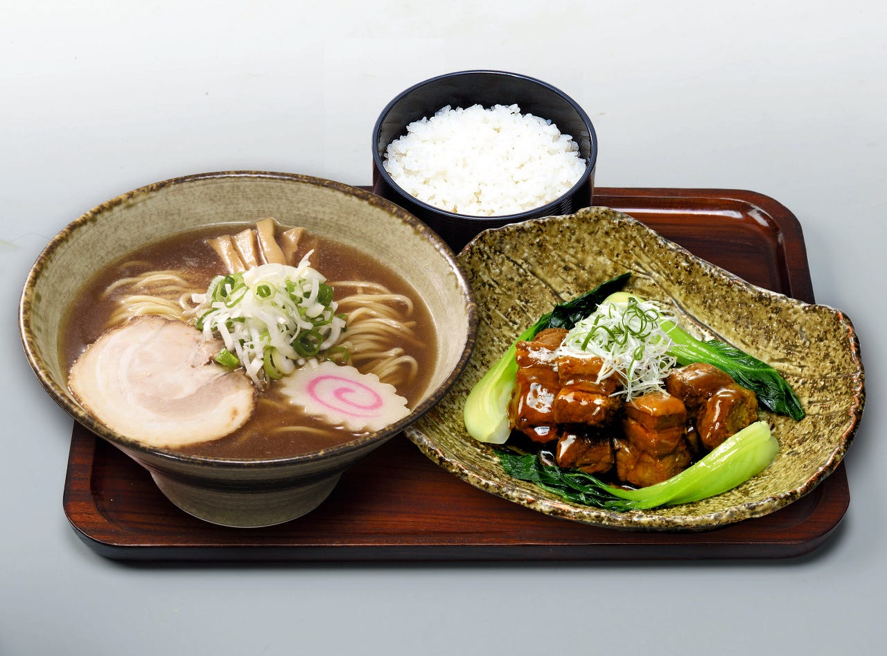 五味 八 珍 根上り 松 店