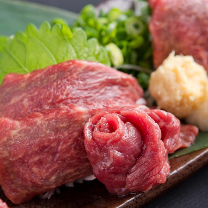 信州さくら肉をはじめ、こだわりの食材満載のコースをご賞味あれ