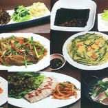 宴会4000円コース。飲み放題付き！ボリュームまんてんです！