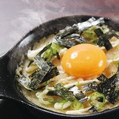 豊後高田どり酒場 新宿歌舞伎町店 自慢の食材 ふんわり山芋の鉄板焼 豊後高田どり酒場 新宿歌舞伎町店 自慢の食材 ふんわり山芋の鉄板焼