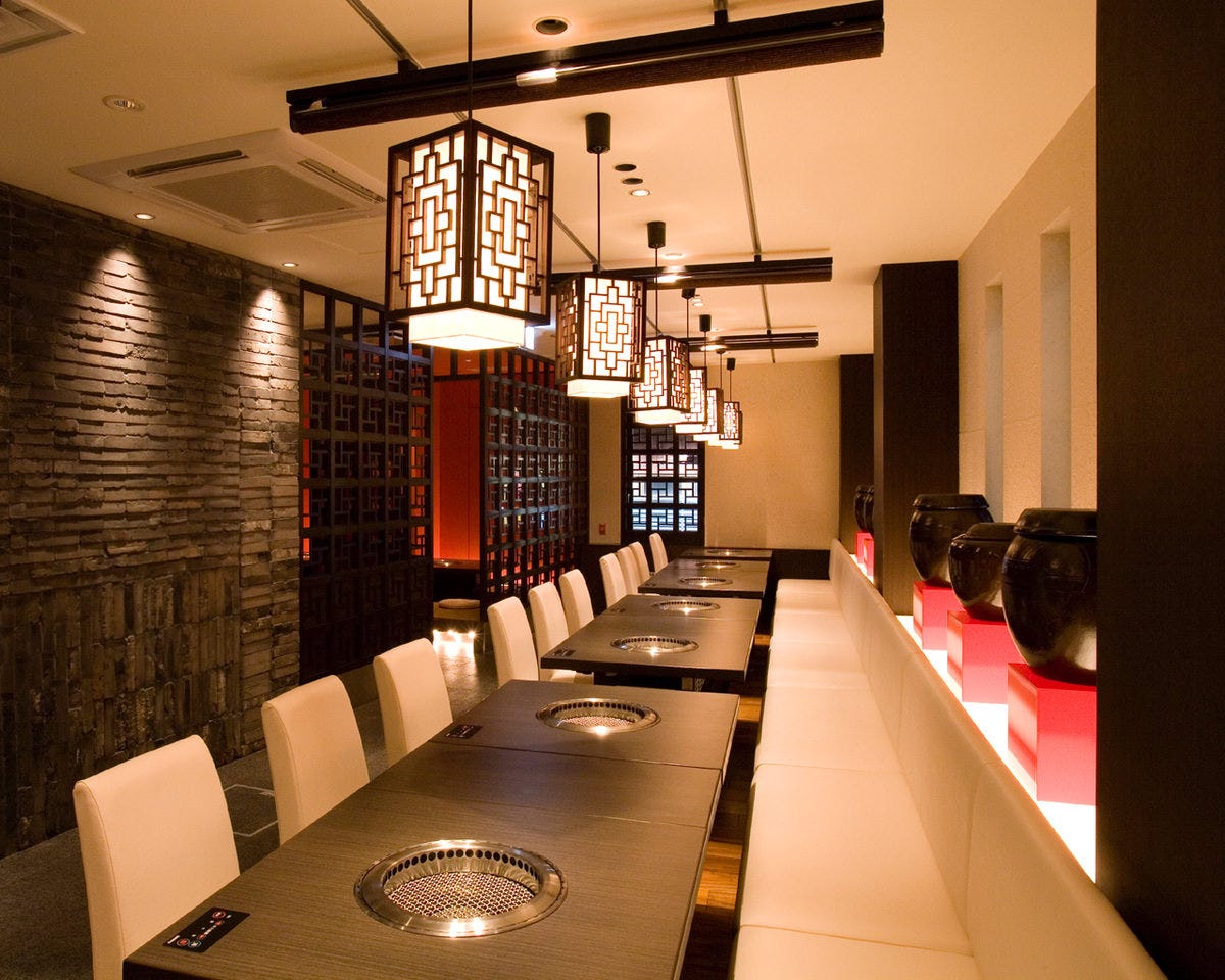 明るい雰囲気の土古里の内観