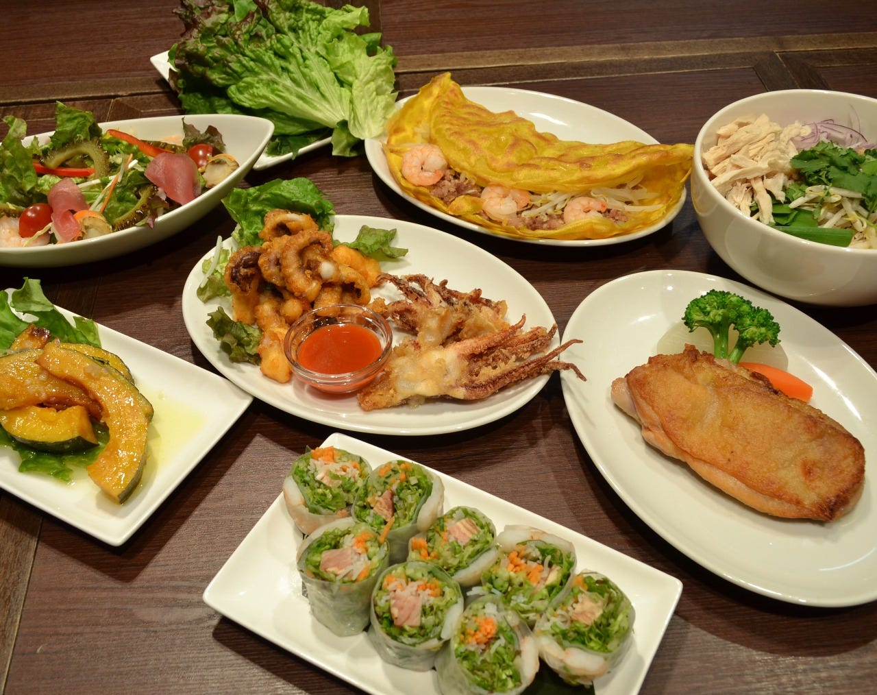 ハノイのホイさんのおすすめベトナム人気料理でご宴会！